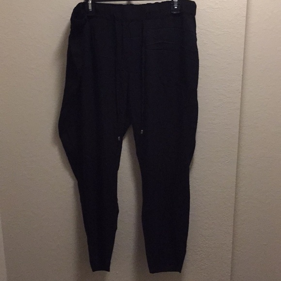 Old Navy Black Pull On Drawstring Tapered Ankle Dress Pants Size XL New W/O Tag - Picture 1 of 7